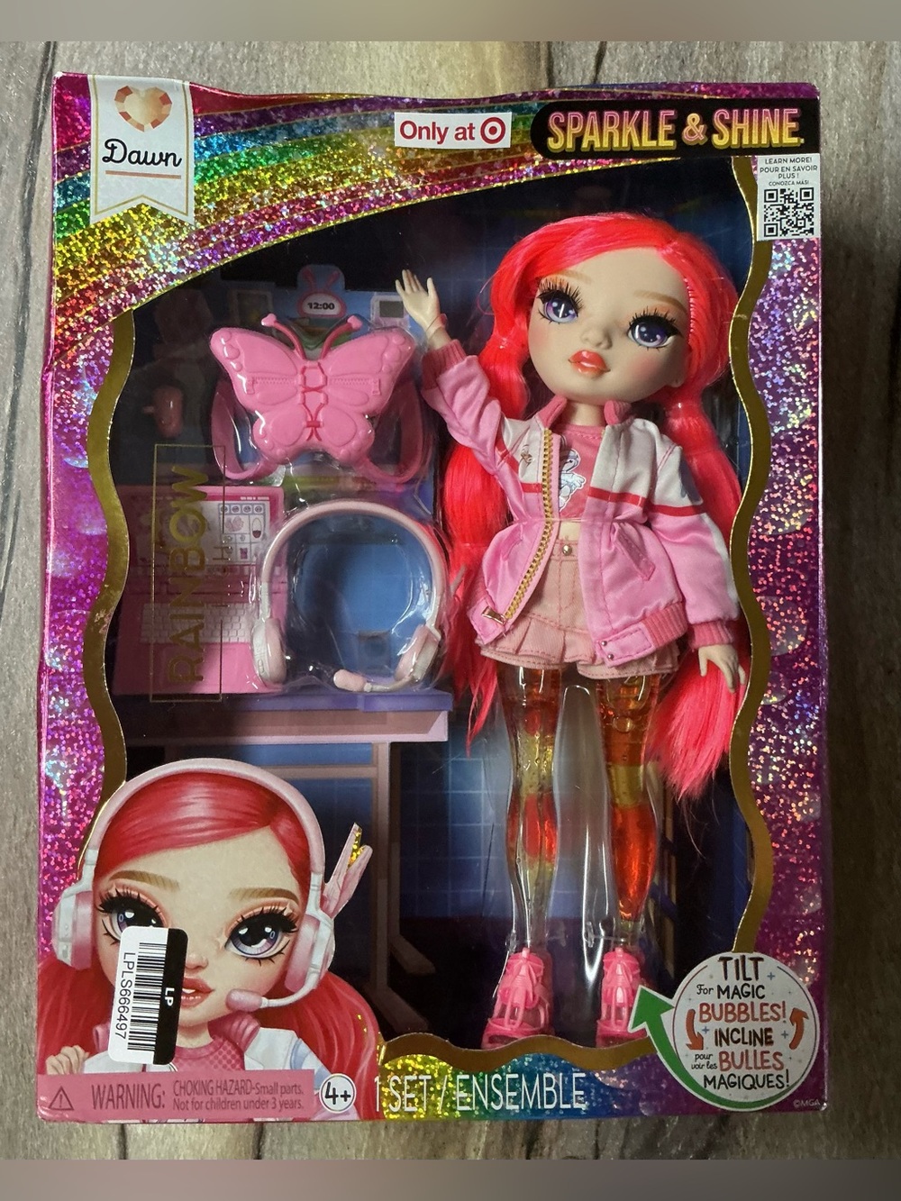 Rainbow High Sparkle and Shine Dawn with Magic Bubbles in Legs, Red Coral Hair